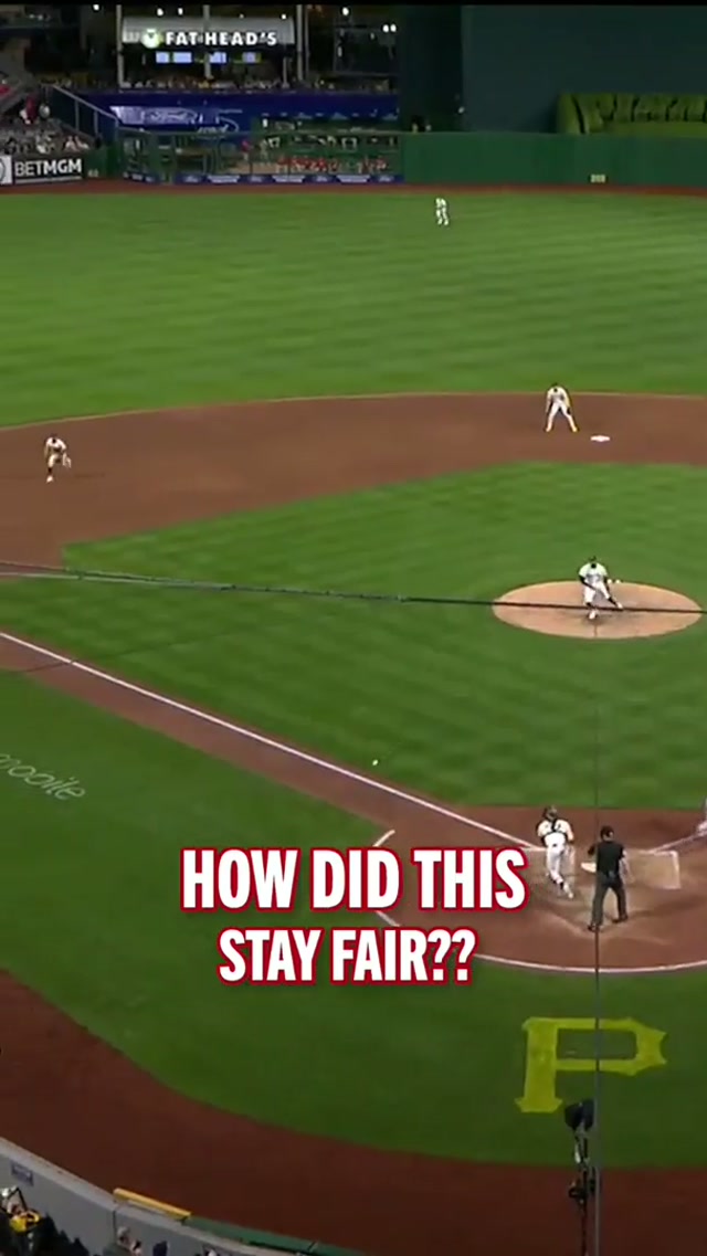 Hold the line! #mlb #baseball #stlouiscardinals 