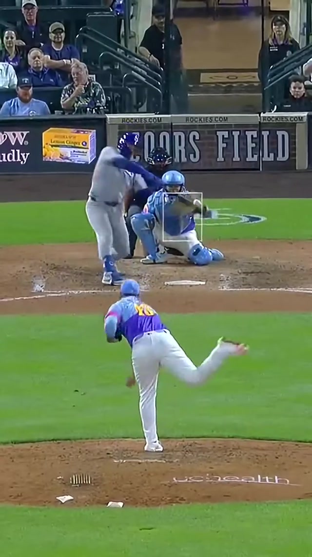 you ever seen a Busch hit a 466 foot home run? now you have. 