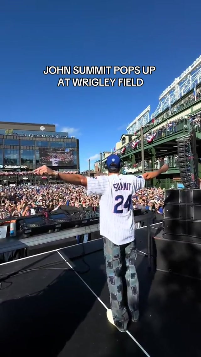 a little pregame warm-up, @john summit 😌