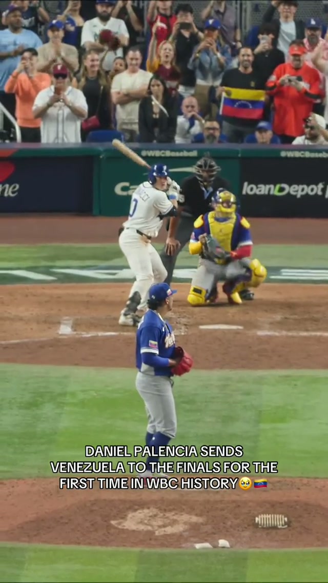 GET IN, WE’RE GOING TO THE FINALS. #WBC #WorldBaseballClassic #DanielPalencia #Venezuela #MLB 