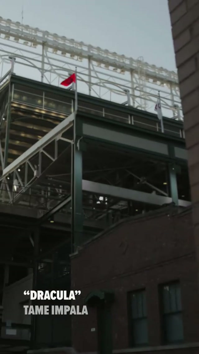 BACK WHERE THEY BELONG. #mlb #openingday #cubs #openingweek #chicago 