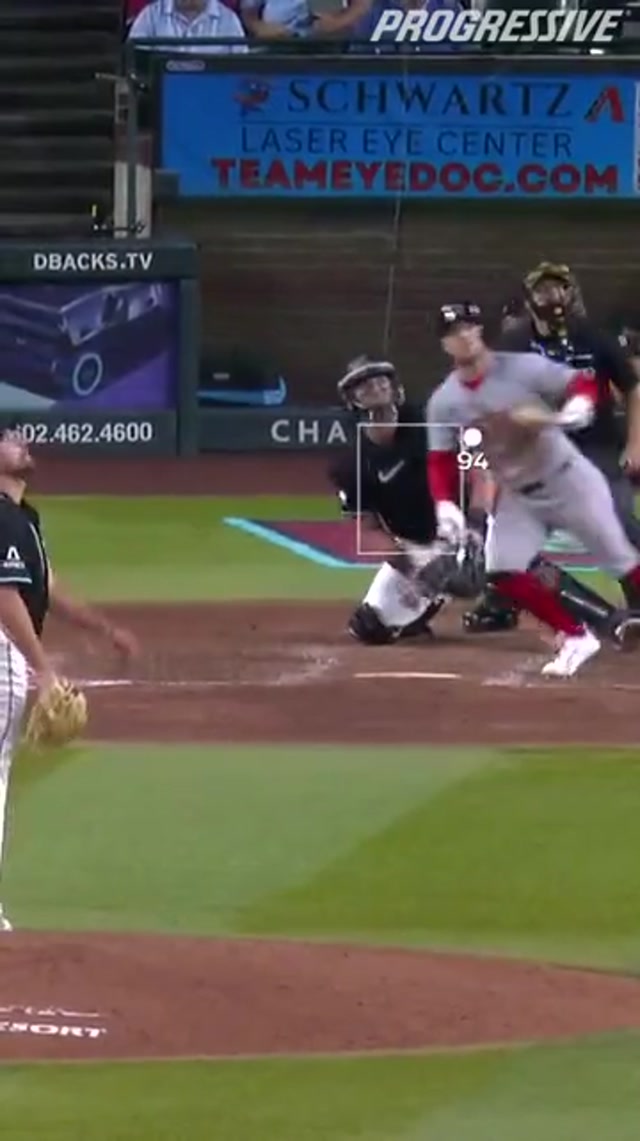 HE’S A NATURAL OUT THERE. #baseball #mlb #arizona 