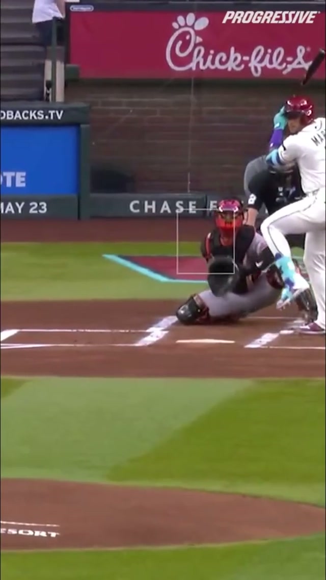 That’s one way to start a game 😳 #mlb #grandslam #dbacks #stats 