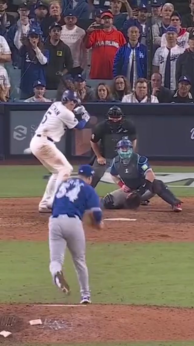 FREDDIE FREEMAN, OCTOBER LEGEND. #dodgers #sports #losangeles #worldseries 