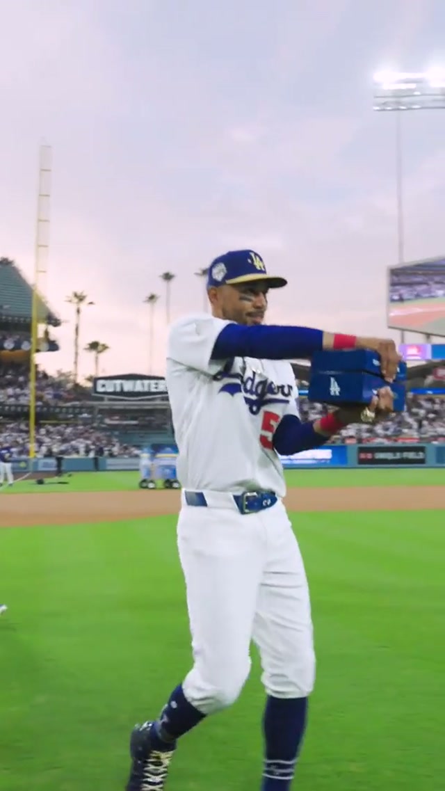 Clayton Kershaw, forever a Champion. 🥹 #dodgers #sports #losangeles 