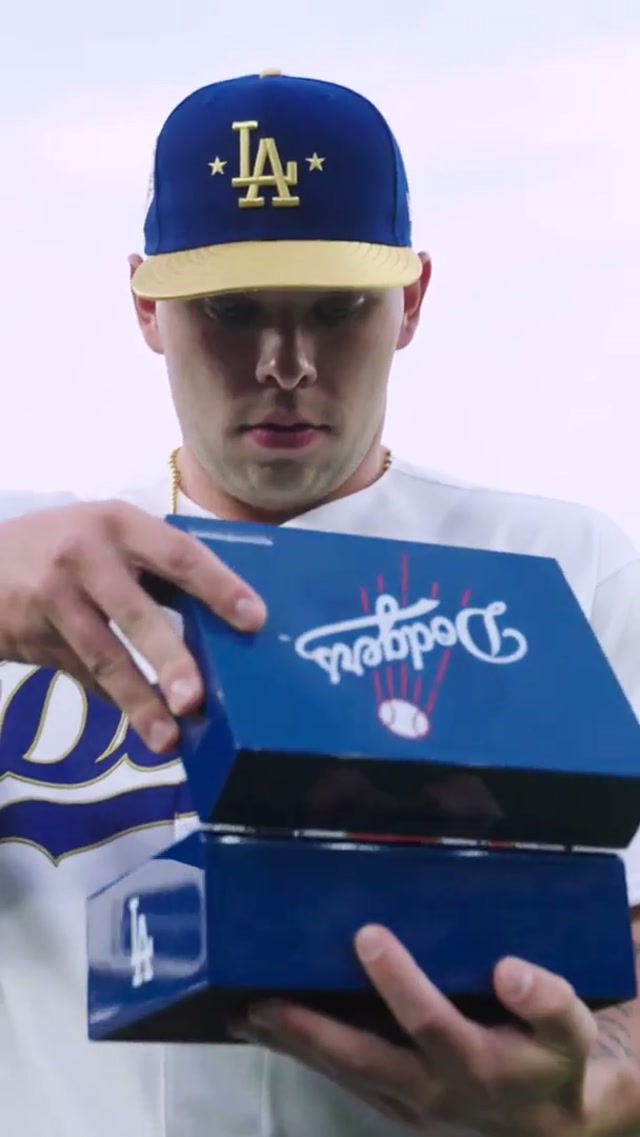 Enjoy it, Champs. 💍 #dodgers #sports #losangeles 