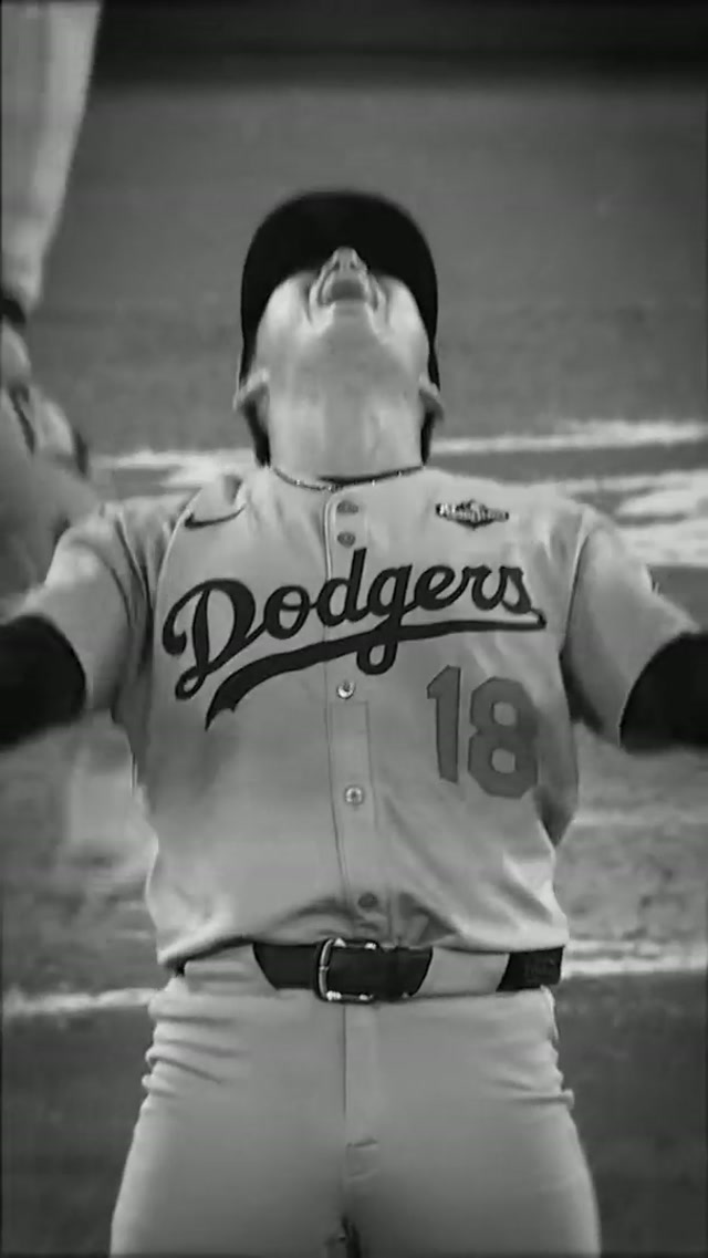 The World Series MVP returns to Toronto. #dodgers #mlb #mvp 