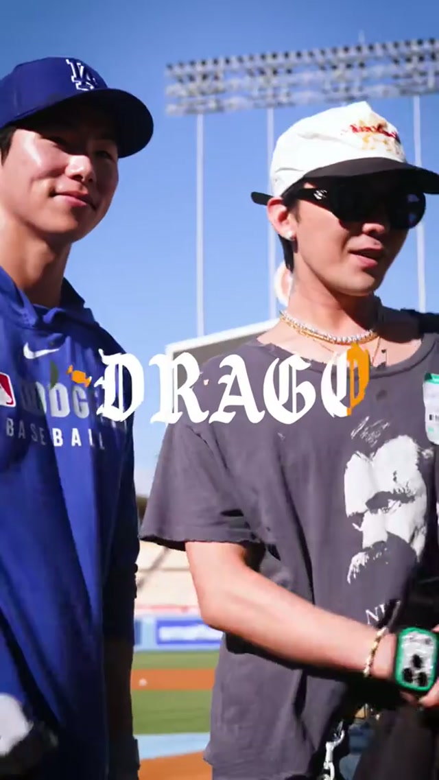 @DAESUNG and G-Dragon in the house? Fantastic Baby. #dodgers #sports #losangeles #bigbang #kpop 