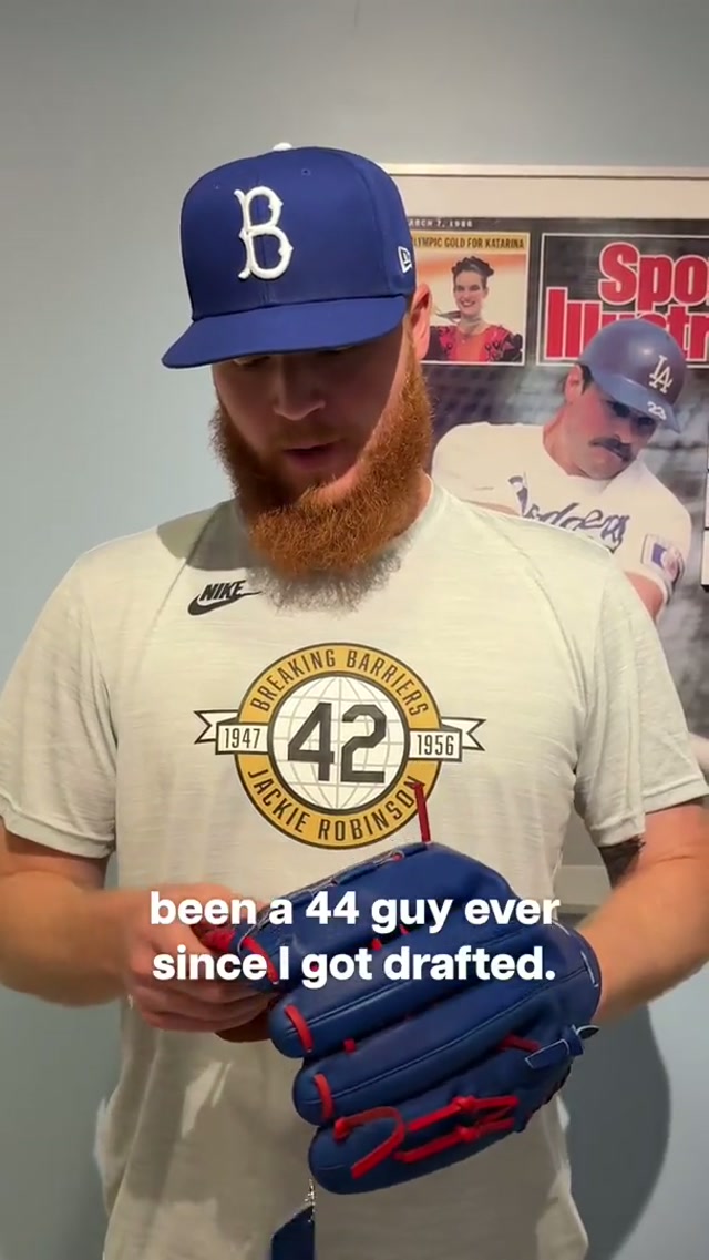 A Pokémon card inside of Will’s glove?! 👀 #dodgers #sports #losangeles #pokemon 