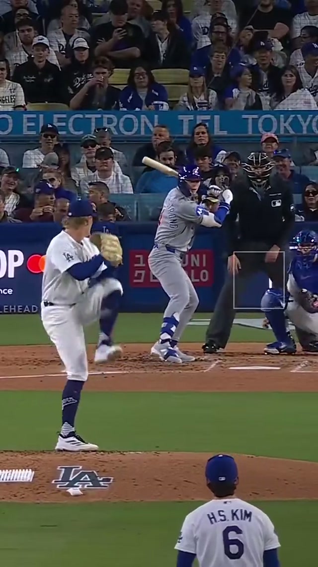 A strikeout worthy of taking pictures and whatever. #dodgers #sports #losangeles 