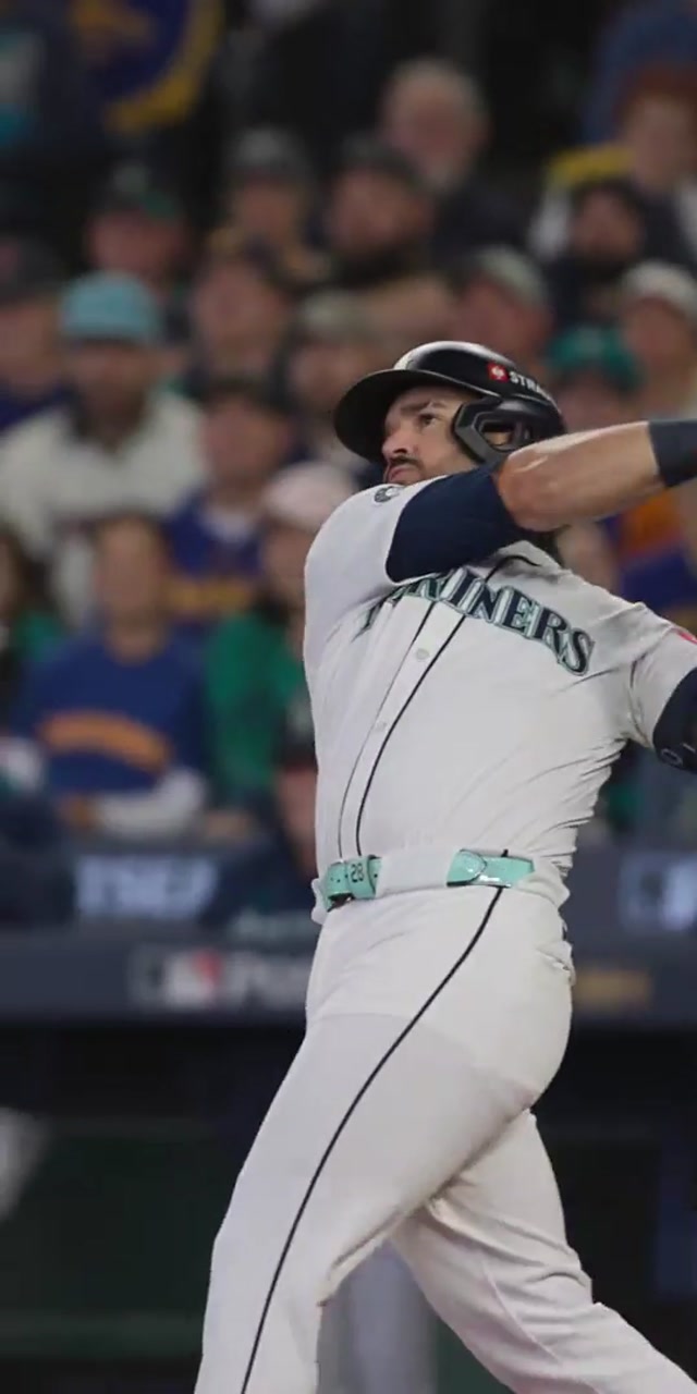 Geno gets the crowd roaring 🔊 #mlb #mlbpostseason #mariners #baseball #alcs
