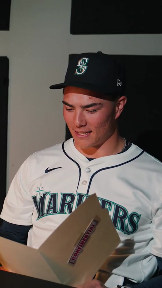 Happy Rivalry Week 🤣 #sportstiktok #sports #mlb #baseball #collegefootball