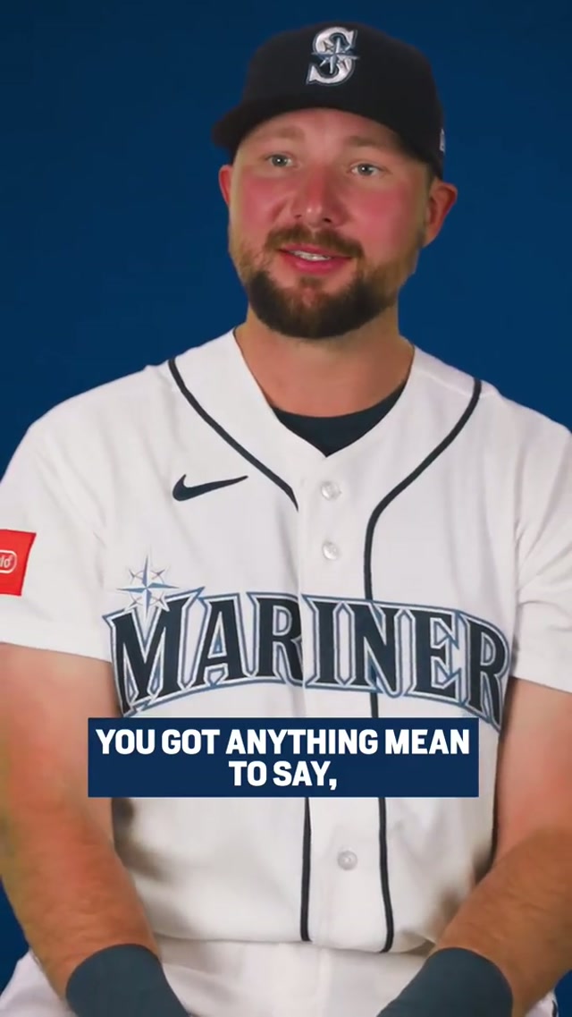 This bobblehead comes with Big Dumper’s stamp of approval. #mariners #baseball #mlb