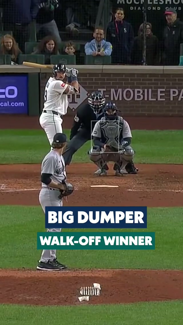 BIG DUMPER! WALK-OFF WINNER! #mariners #baseball #mlb #calraleigh #walkoff