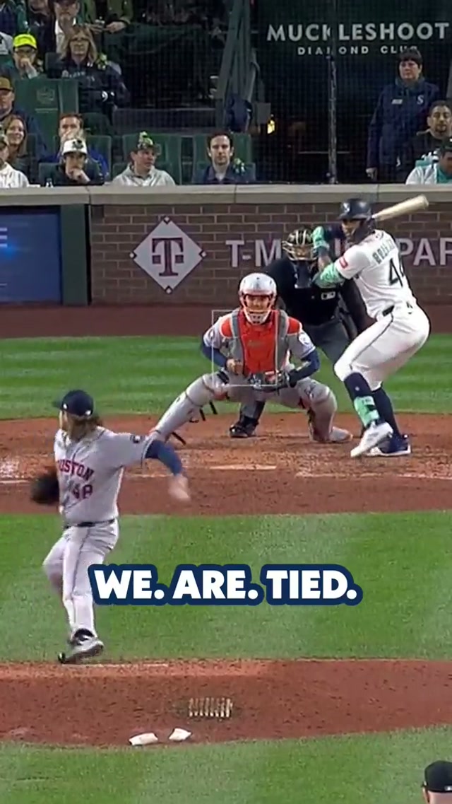 JULIOOOOO ties it up! #mariners #baseball #mlb