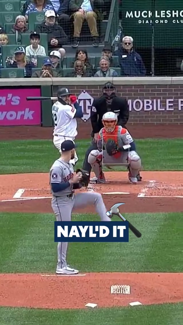 That one ain’t coming back 💥 
#MLB #Mariners #TridentsUp #Baseball 