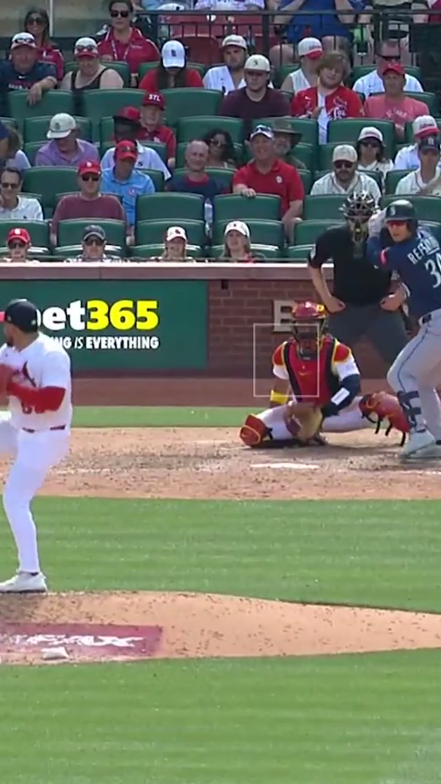 ROB REFSNYDER. CLUTCH. #mlb #mariners #baseball #sports