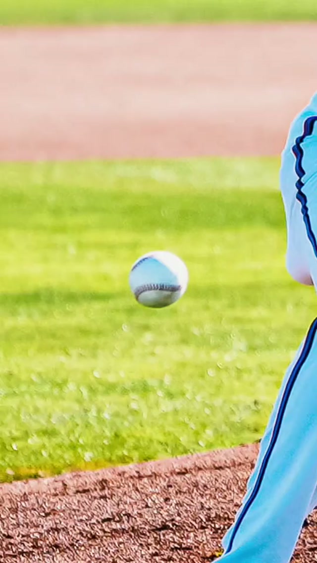 We are officially ONE day out 🤩 #mlb #openingday #marlins 