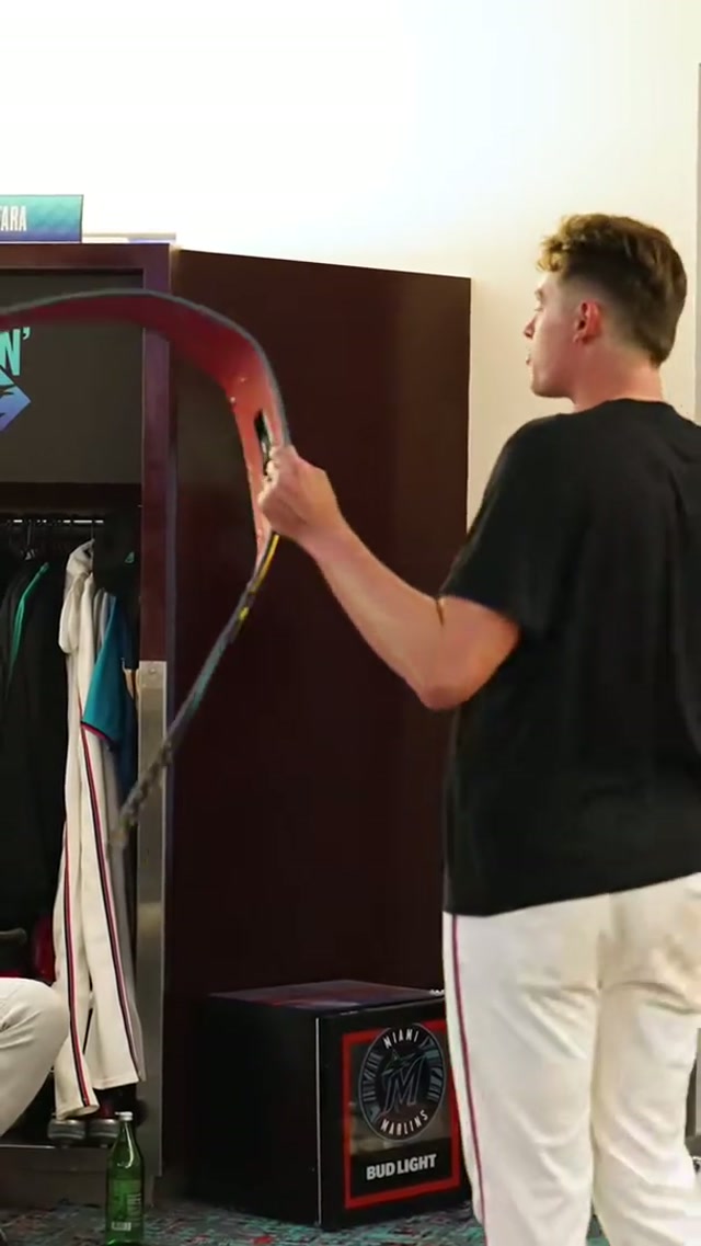 7 innings pitched.
0 runs earned. 
5 strikeouts. 
El Caballo🐎 🙌 
#openingday #mlb #marlins 