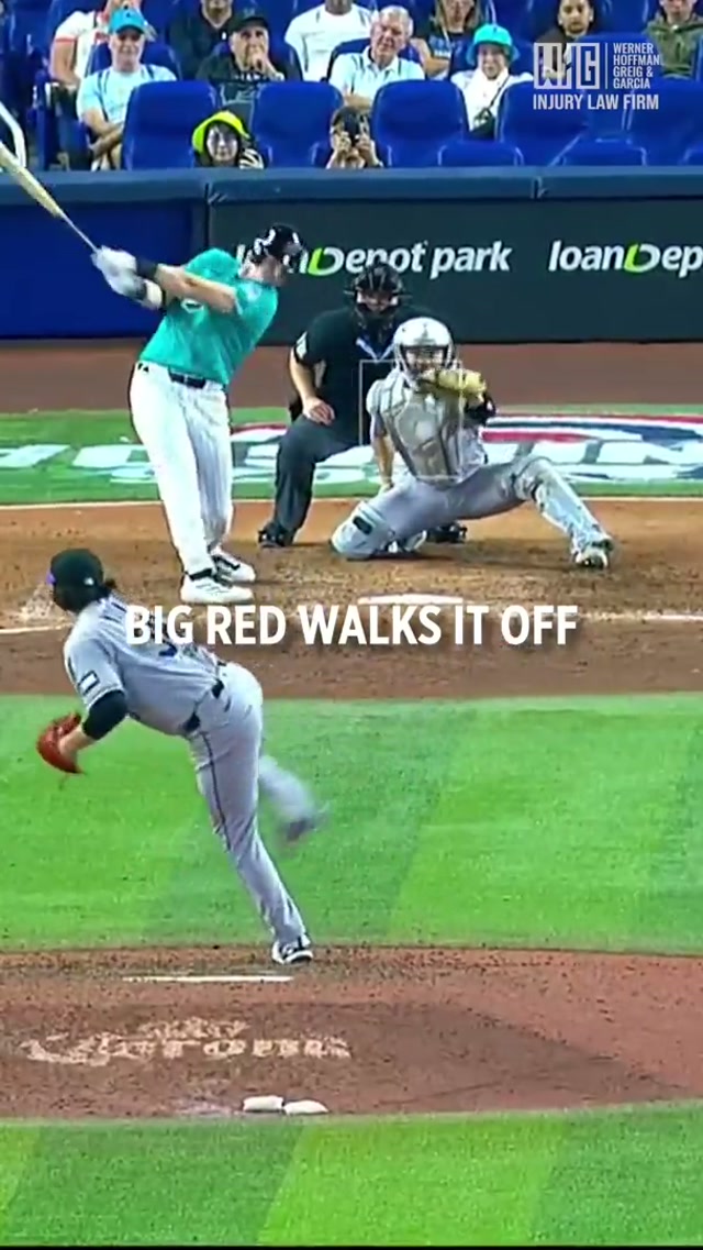 THAT’S HOW YOU CLOSE OUT A SWEEP 🍁🥊‼️
#MLB #marlins @MLB 