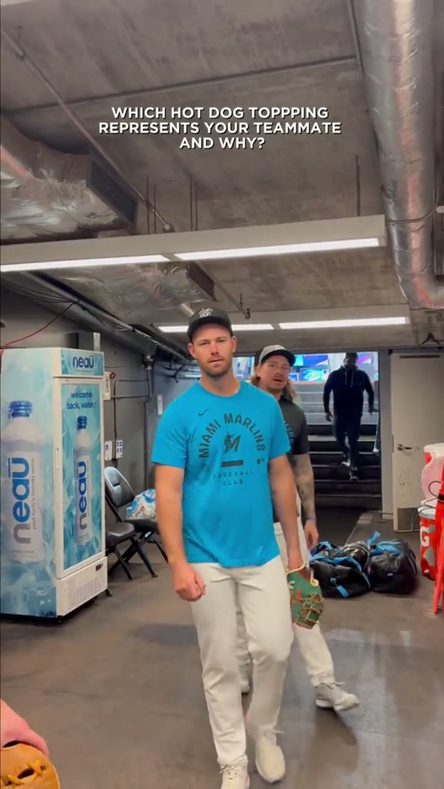 ‼️🚨DOLLAR DOG NIGHTS ARE BACK ! 🗣️I REPEAT🗣️ $1 🌭 ARE BACK🚨‼️ 

Starting Friday, May 1 so get your 🎟️, get your dawgs, and get some dollar dogs 🫵🙂‍↕️ 

#mlb #marlins #hotdogs 