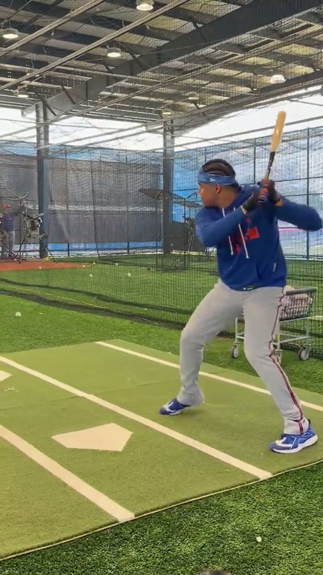 Step in the cage during Spring Training 💪 #mets #mlb #lgm #springtraining #battingcage 
