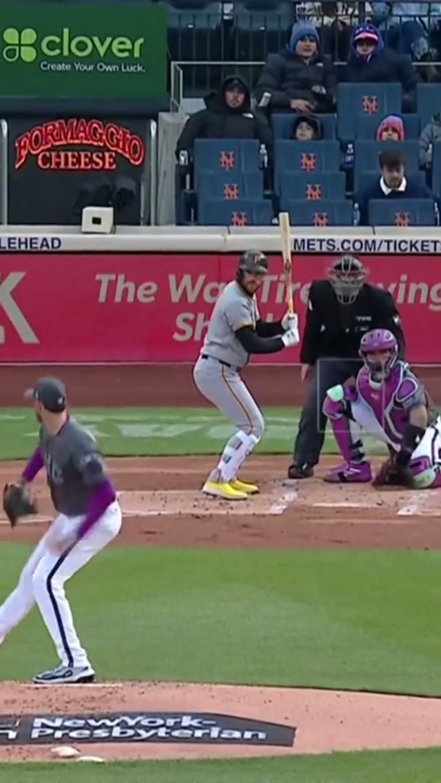 Bo Bichette with the impressive sliding catch 🤩 #mets #bobichette #mlb 