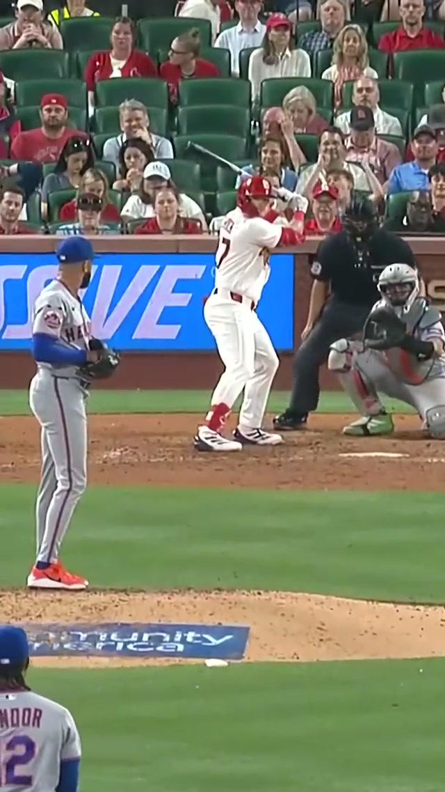 No one is hitting this!! 😳 #devinwilliams #mets #mlb 