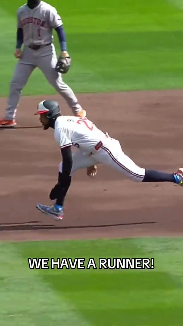 It’s not just a phase for Buck!! #mlb #minnesota #runner 