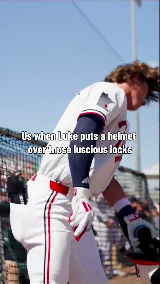 That hair flip though #hair #hairflip #locks 