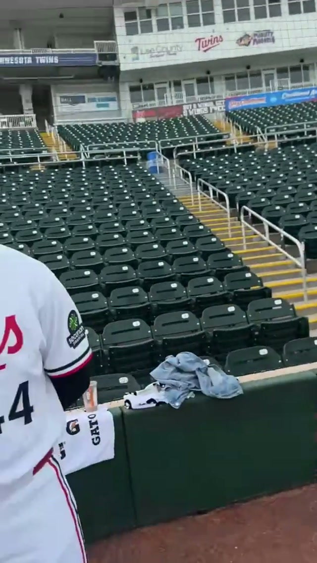 Who would’ve thought a green light could cause so much confusion 😂
#stayonbeat #MLB #mntwins 