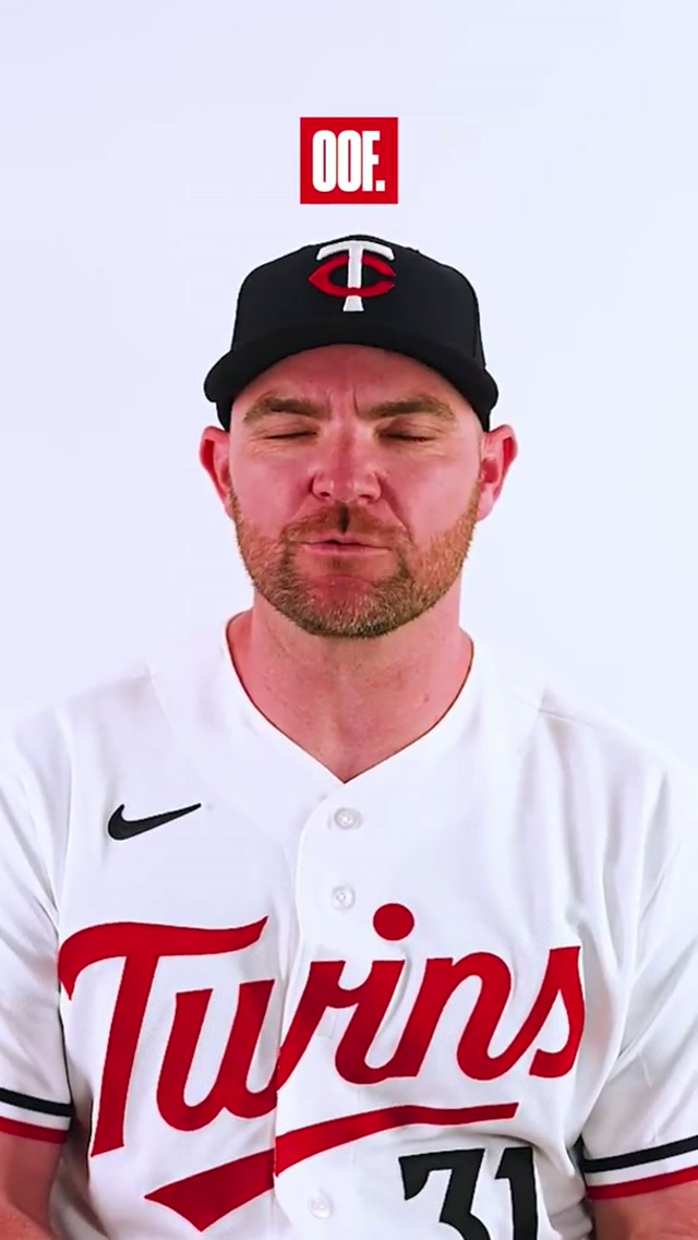 Liam Hendriks. Confirmed Swiftie. #taylorswift #swiftie #mntwins 