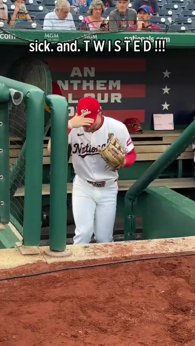 little brothering the broadcaster with a decade plus on you is …….,,,.,,, nuts thank you Dylan Crews indeed #mlb #baseball #idk 