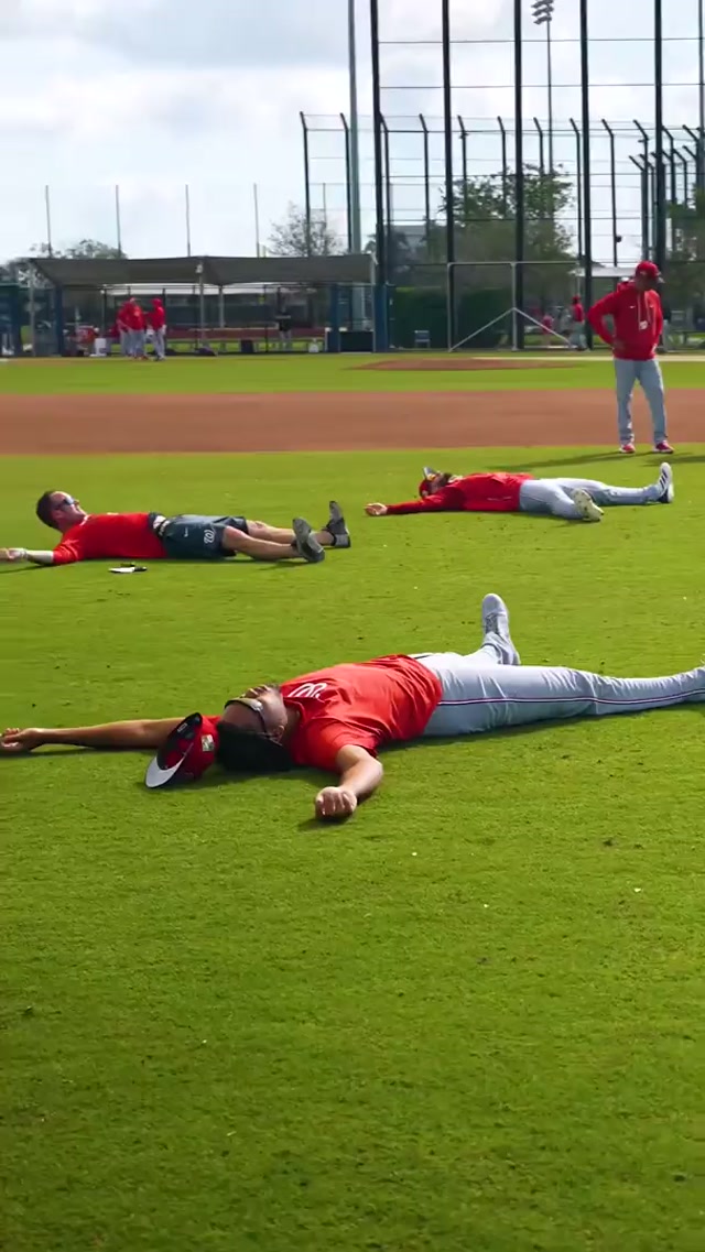 james outmogged blue steel 🔥 #mlb #bts #springtraining #jameswood #micdup