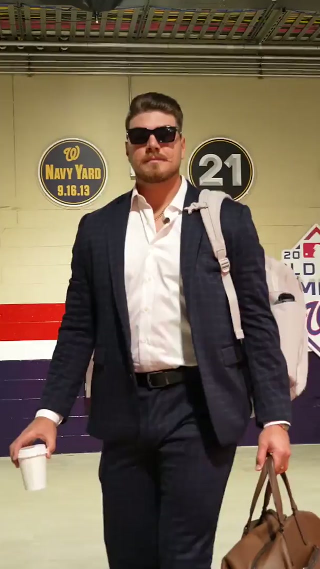 back in business 🔥

#mlb #baseball #openingday #fits 