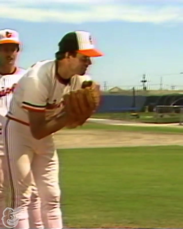 The 🐐
Jim Palmer won three Cy Young Awards en route to three World Series titles during his Hall of Fame career!
#halloffame #orioles #mlb #baseball #baltimore #legend #pitcher #pitching #goat #cyyoung #champion #worldseries #fyp