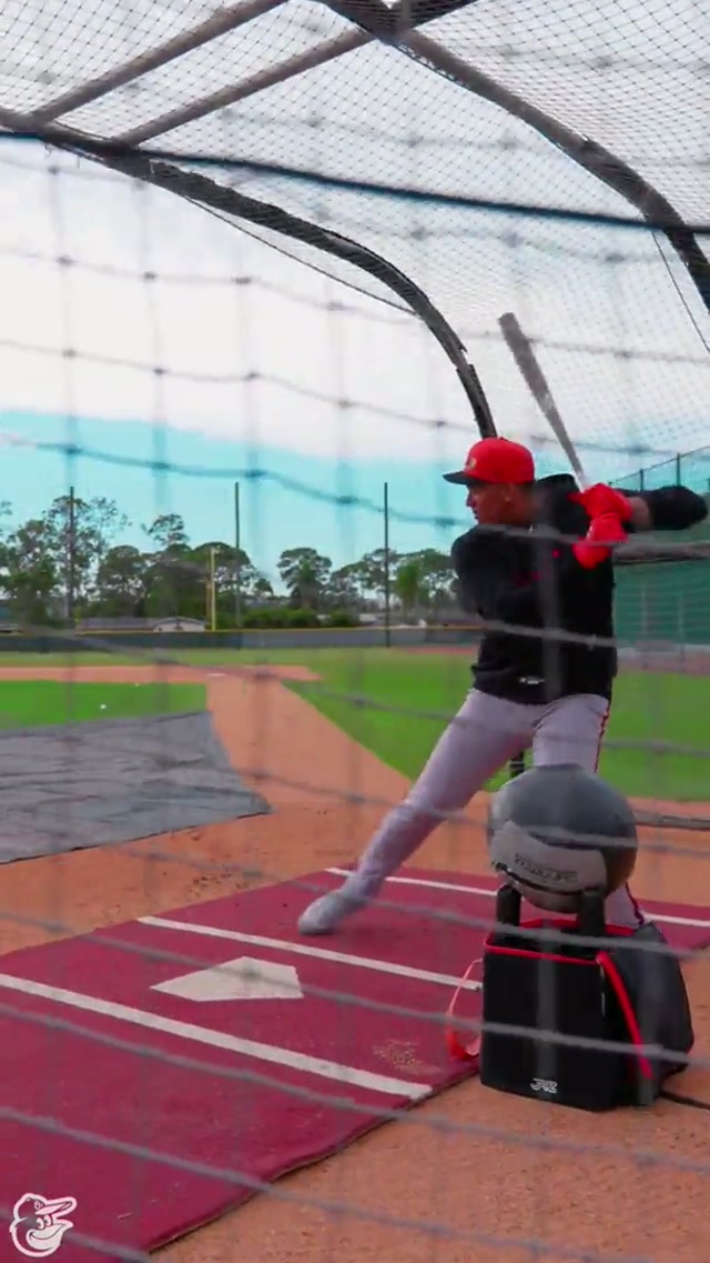 Sweet sounds of Spring swings

#springtraining #orioles #sarasota #baseballszn #MLB 