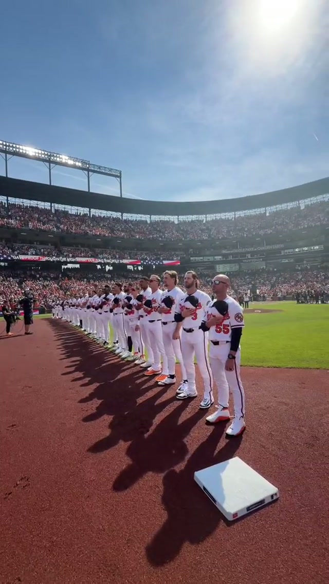 Our favorite sound 🧡

#orioles #nationalanthem #openingday #camdenyards #MLB 
