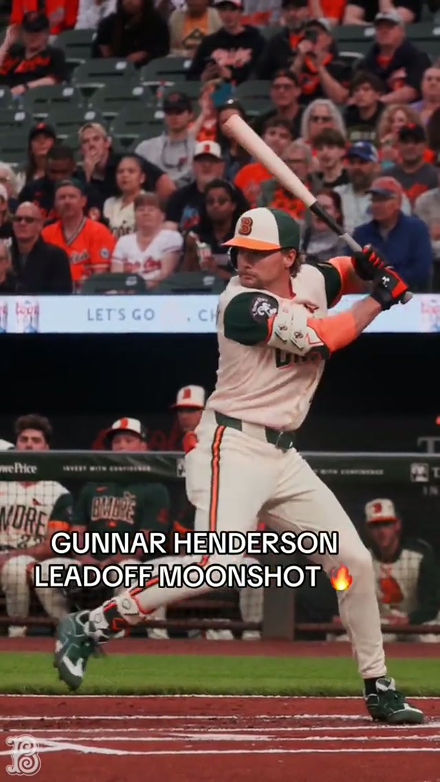 Gunnar Henderson goes 410 ft. 😏

#gunnarhenderson #homerun #orioles #mlb #baseball 