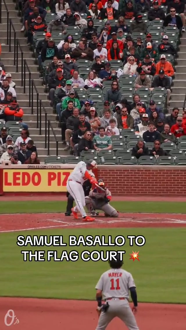Another Basallo blast 💥

#orioles #samuelbasallo #homerun #mlb #camdenyards 