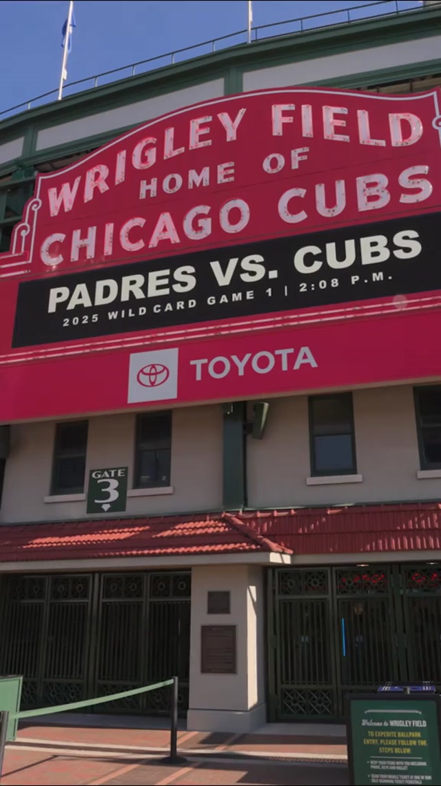 Un aplauso pa' mami y papi porque en verda' rompieron 👏 #MLB #mlbpostseason #mlbwildcard #wildcard 