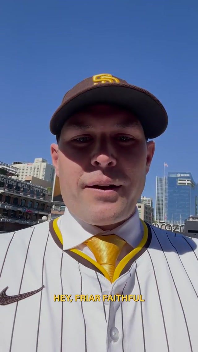 A familiar face for the Faithful. #Padres #MLB #SanDiego 