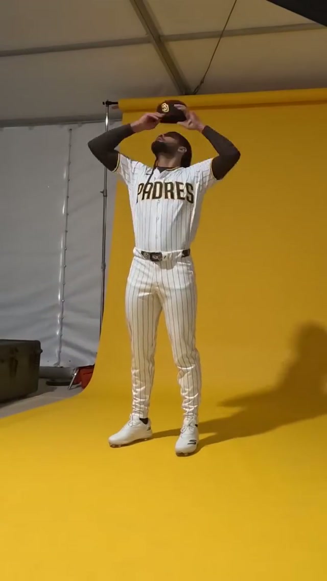 Wanna see him do it again? #Baseball #MLB #SpringTraining #FernandoTatisJr 