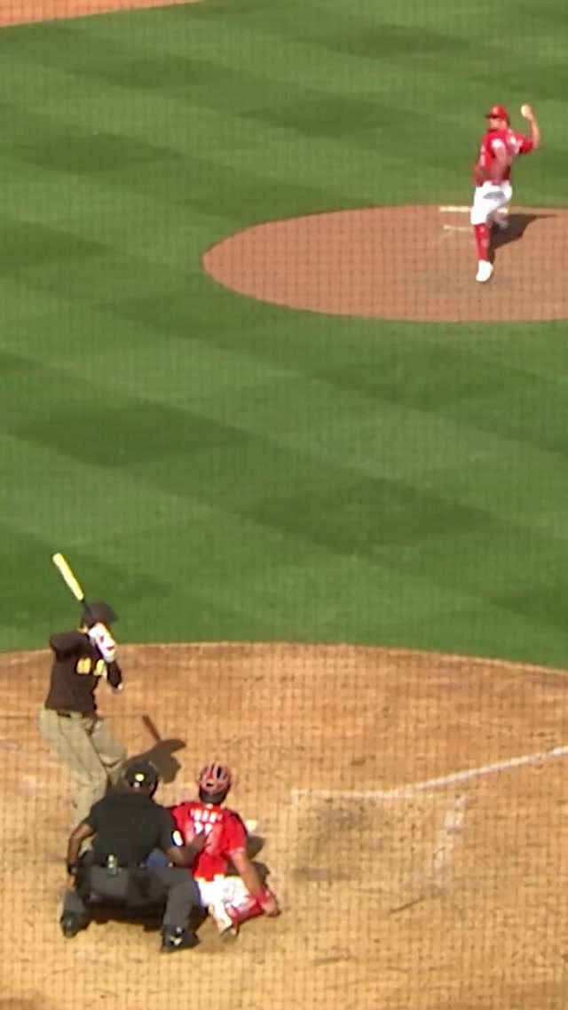 Y’all mind if Manny hits a grand slam rq? #Baseball #MLB #SpringTraining #SanDiego #GrandSlam 