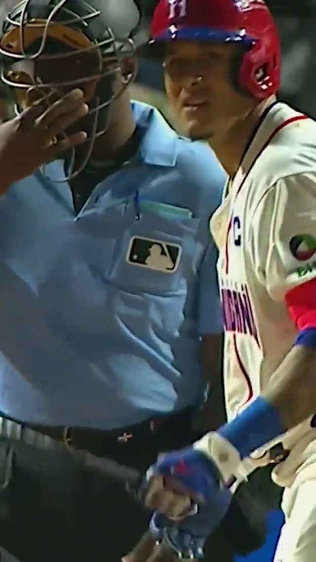 El capitán dejando su huella. #mlb #baseball #padres #sandiego #WorldBaseballClassic 