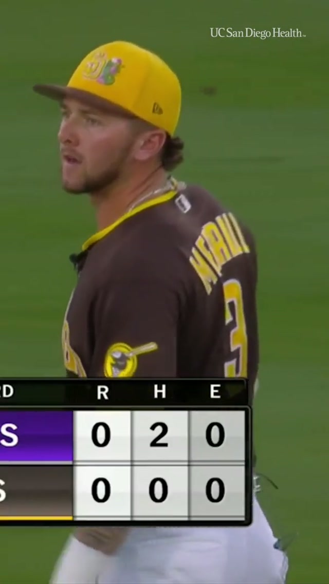 Talk to ‘em, Jackson. #mlb #baseball #micdup #outfield #arizona 