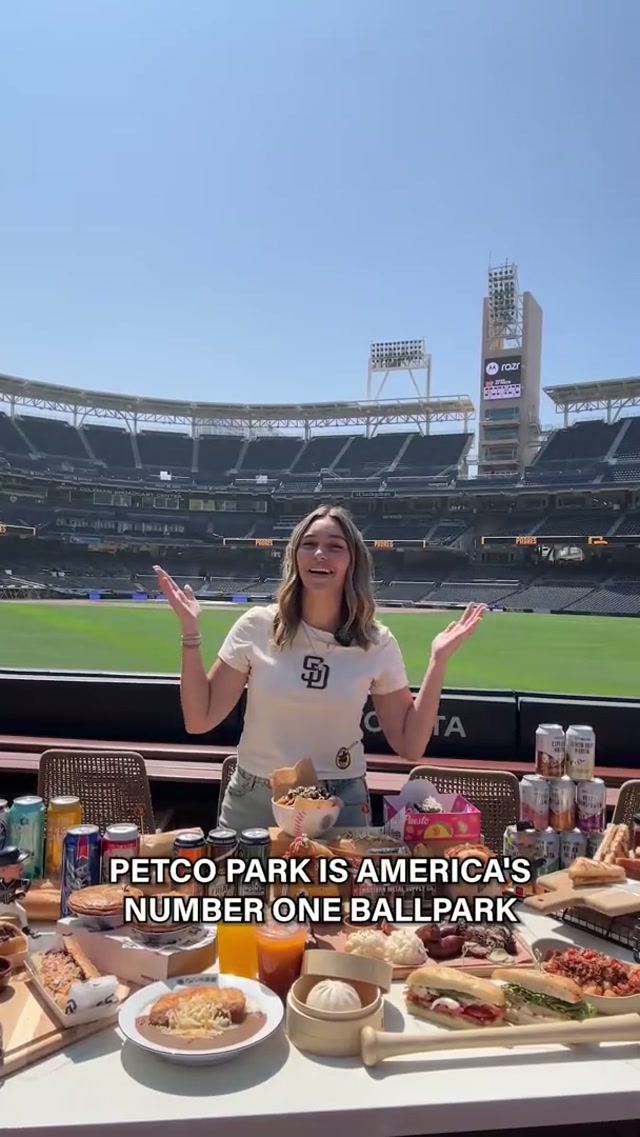 Spectacular, give me 14 of ‘em right now 🙂‍↕️ #mlb #baseball #food #foodie #openingday 