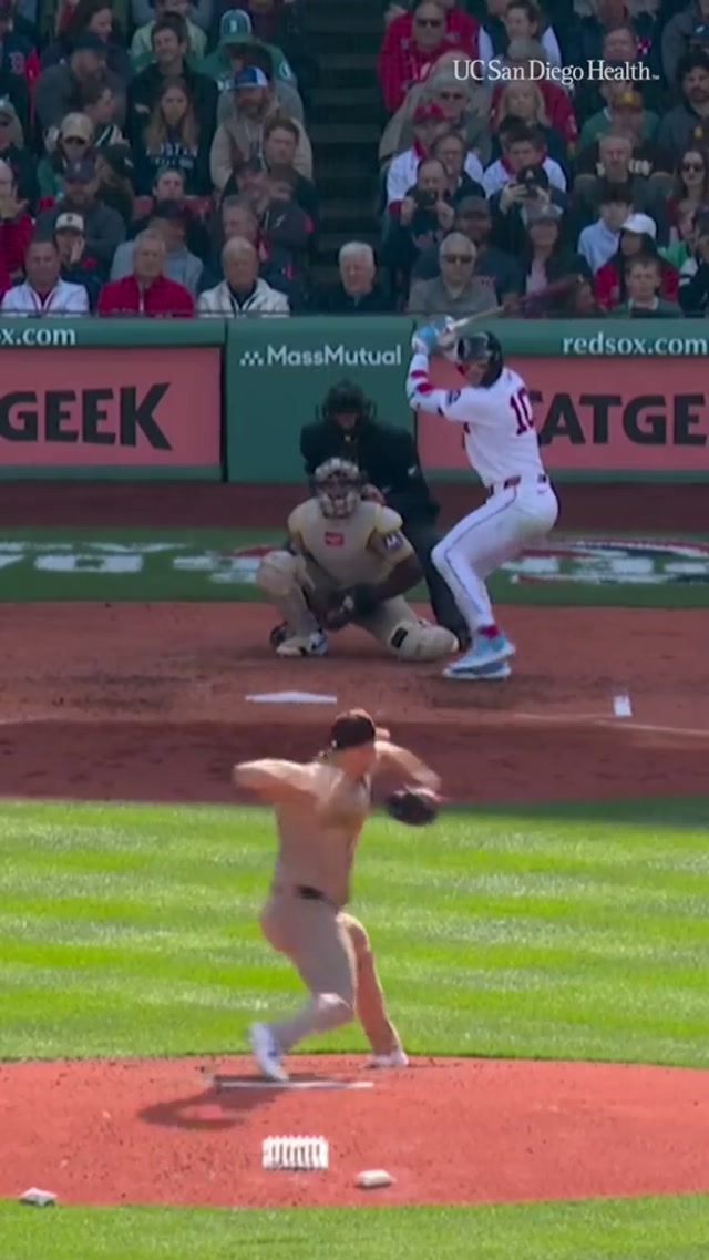 Don’t they know they can’t hit it to the Crone Zone? #padres #MLB #baseball #defense 