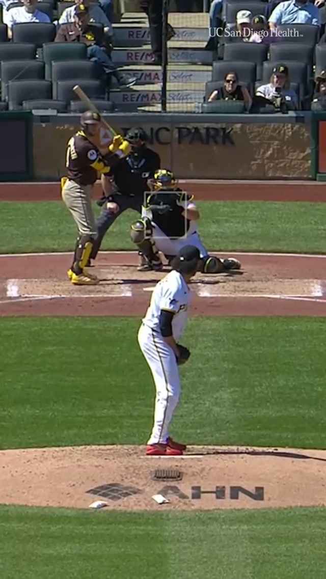 There is a Crone Zone in Pittsburgh. #MLB #padres #baseball #homerun 