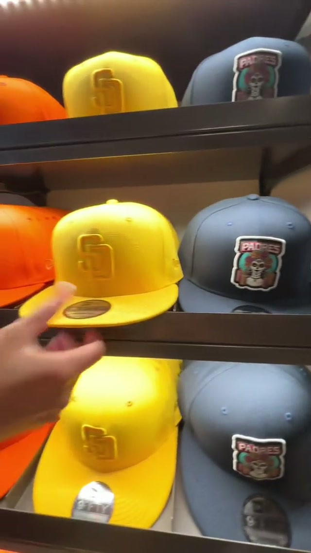 one of each please 🙂‍↕️ #MLB #padres #cityconnect #sandiego #hats 
